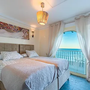 Hof Holland Carihuela , Torremolinos España